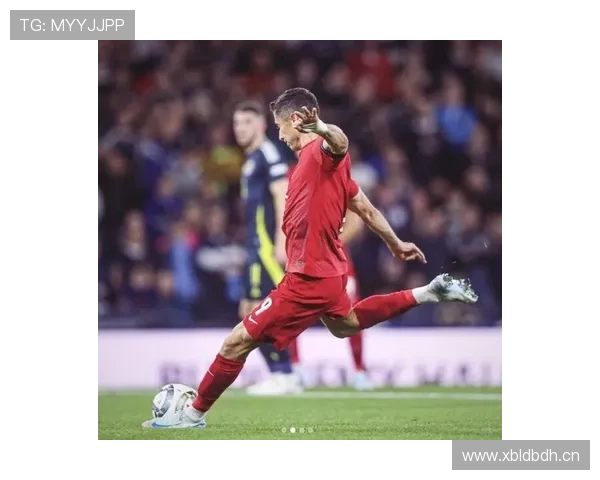 莱万战术角色争议:大场面带队能力如何体现? 莱万战术角色争议:大场面带队能力如何体现?