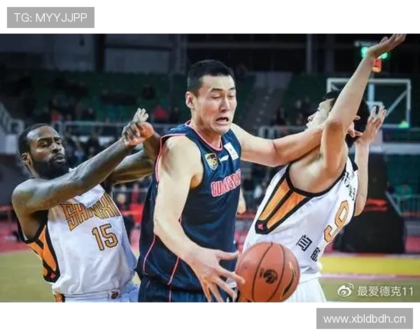 尤因低位单打效率提升显著 拉开内线防守差距